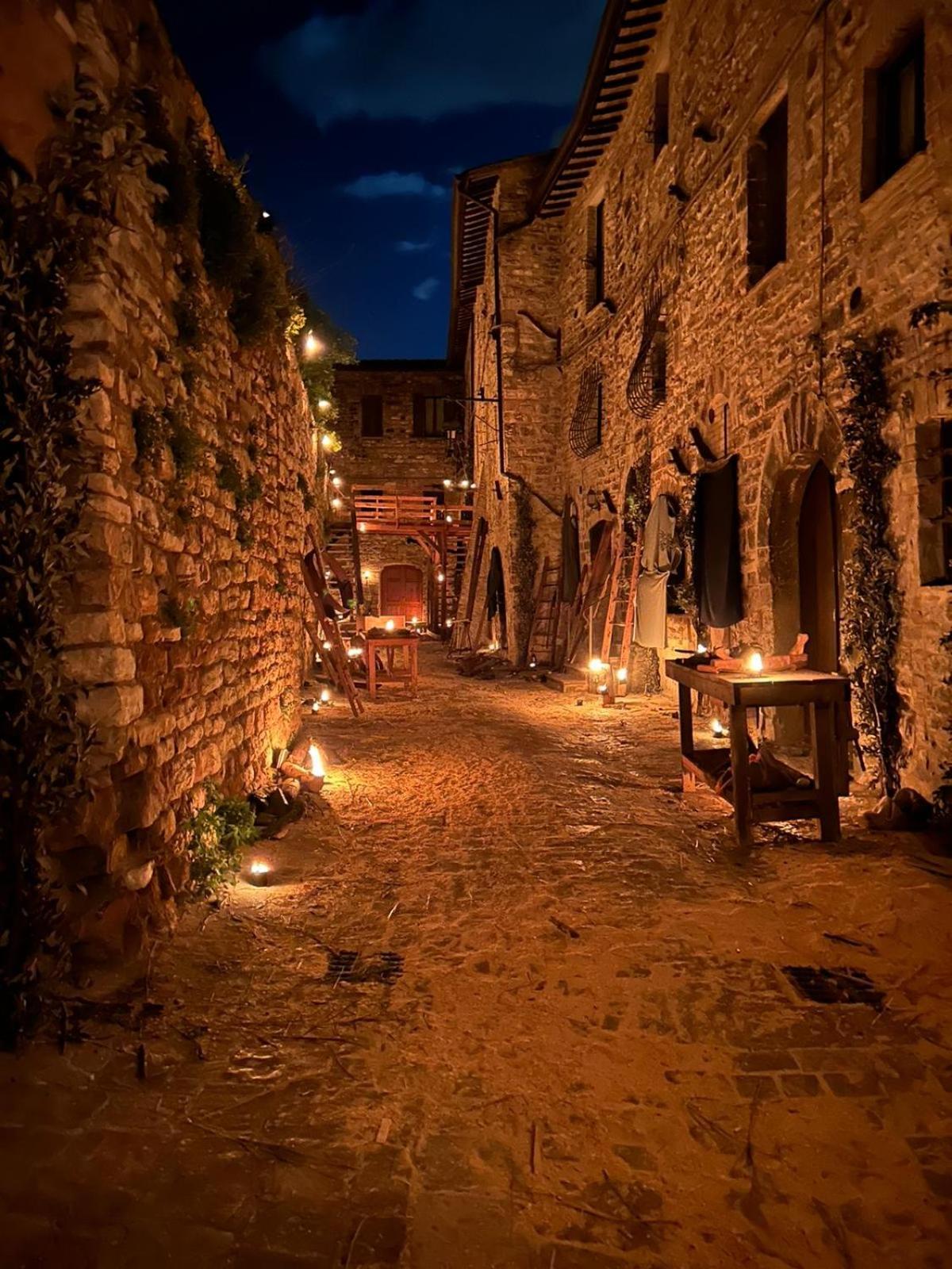 Monolocale L'Anfiteatro Romano Assis Exterior foto